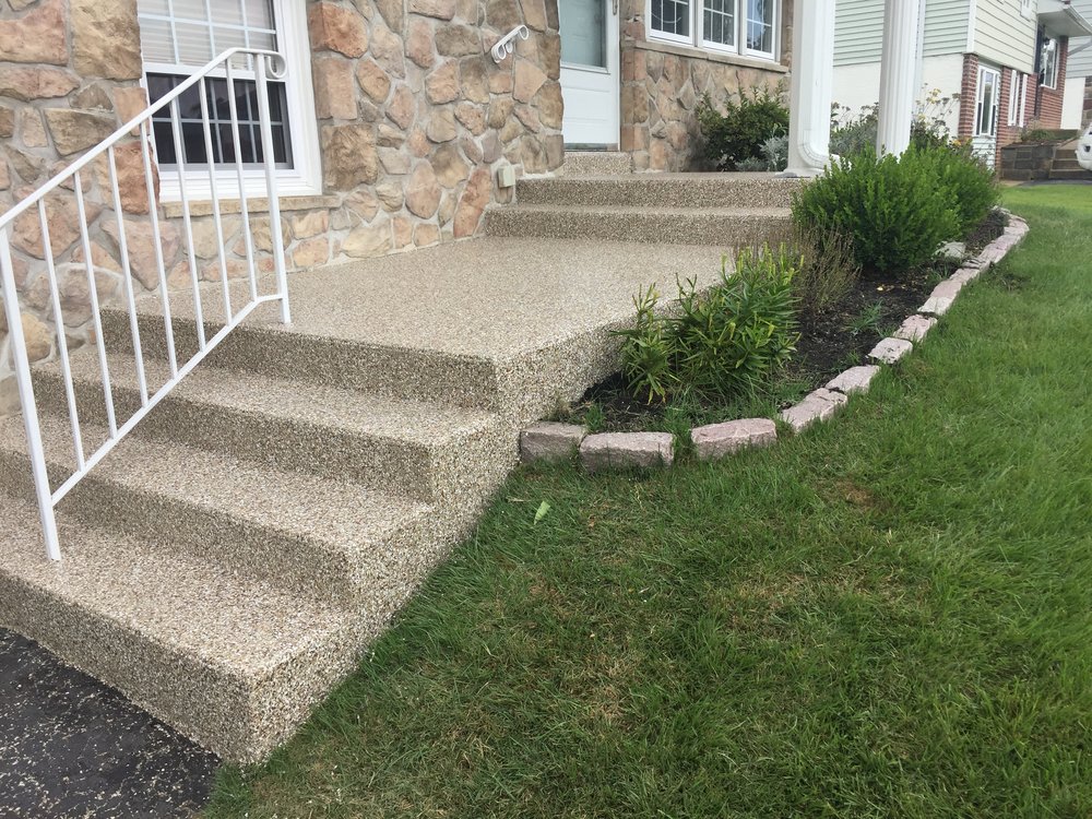 You are currently viewing The Top 5 Benefits of a Concrete Porch Oakville
