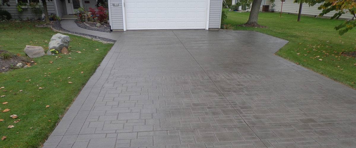 You are currently viewing The Top Advantages of Installing a Concrete Driveway Mississauga